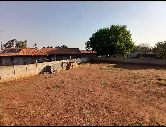 1,409M² VACANT LAND FOR SALE IN KOOKRUS